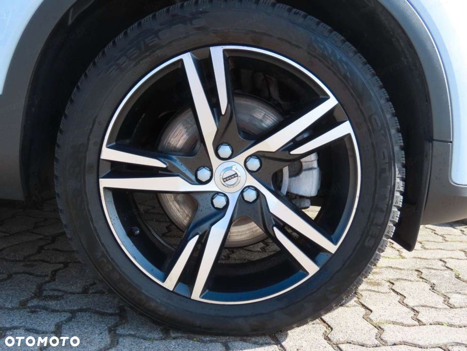 Volvo XC 40 B3 Core - 16