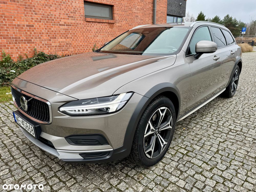 Volvo V90 Cross Country D5 SCR AWD Pro - 1