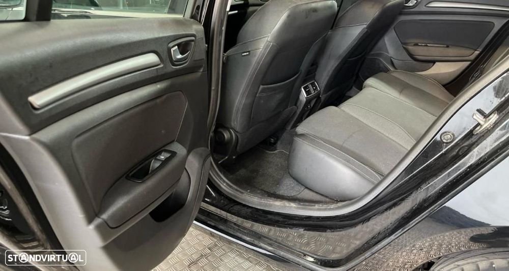 Renault Mégane Sport Tourer 1.5 Blue dCi Equilibre EDC - 5