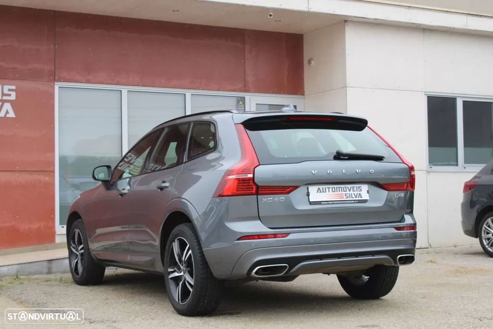 Volvo XC 60 2.0 D4 R-Design Geartronic - 11