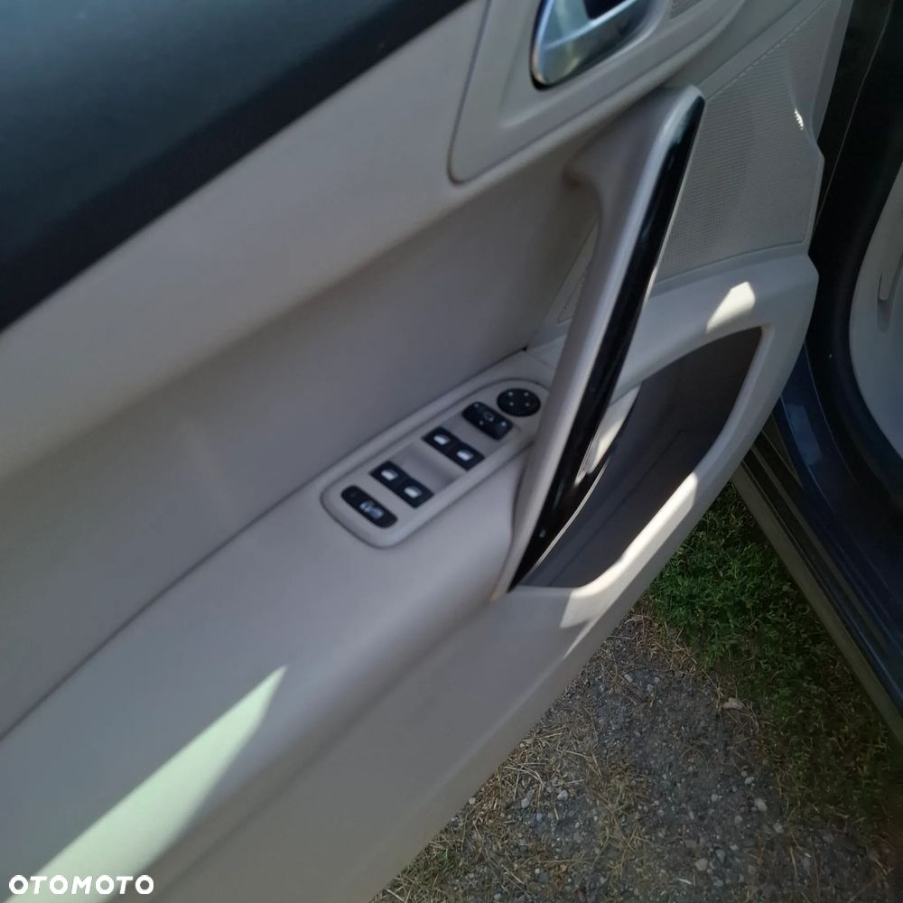 Peugeot 508 1.6 e-THP Allure S&S - 15