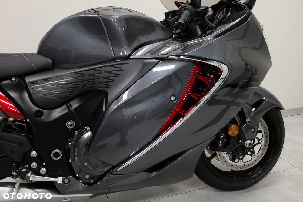 Suzuki GSX - 14