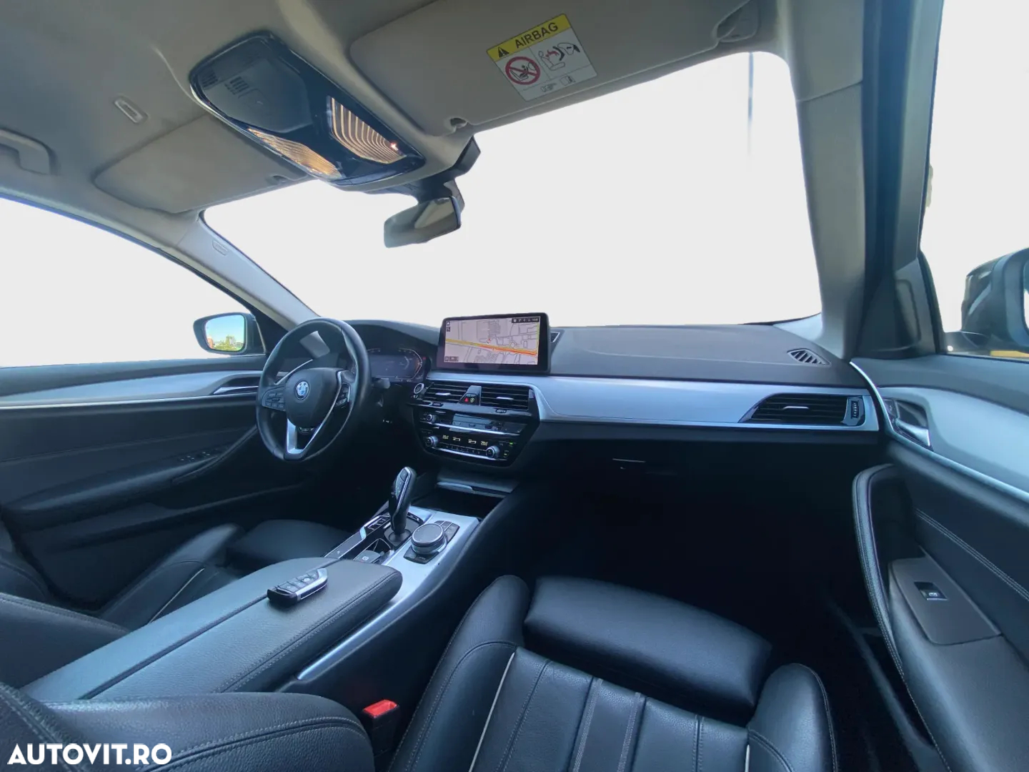 BMW Seria 5 518d AT MHEV - 8