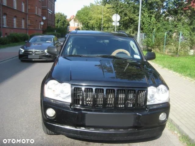 Jeep Grand Cherokee - 9