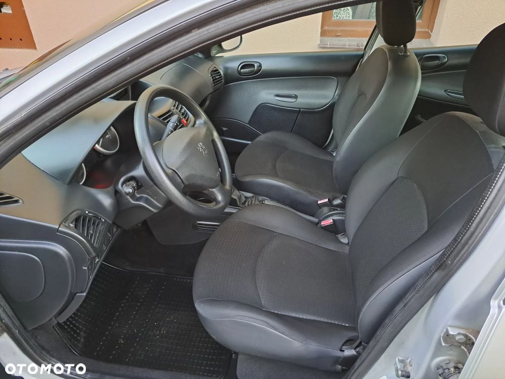 Peugeot 206 plus 206+ 1.4 Presence - 6