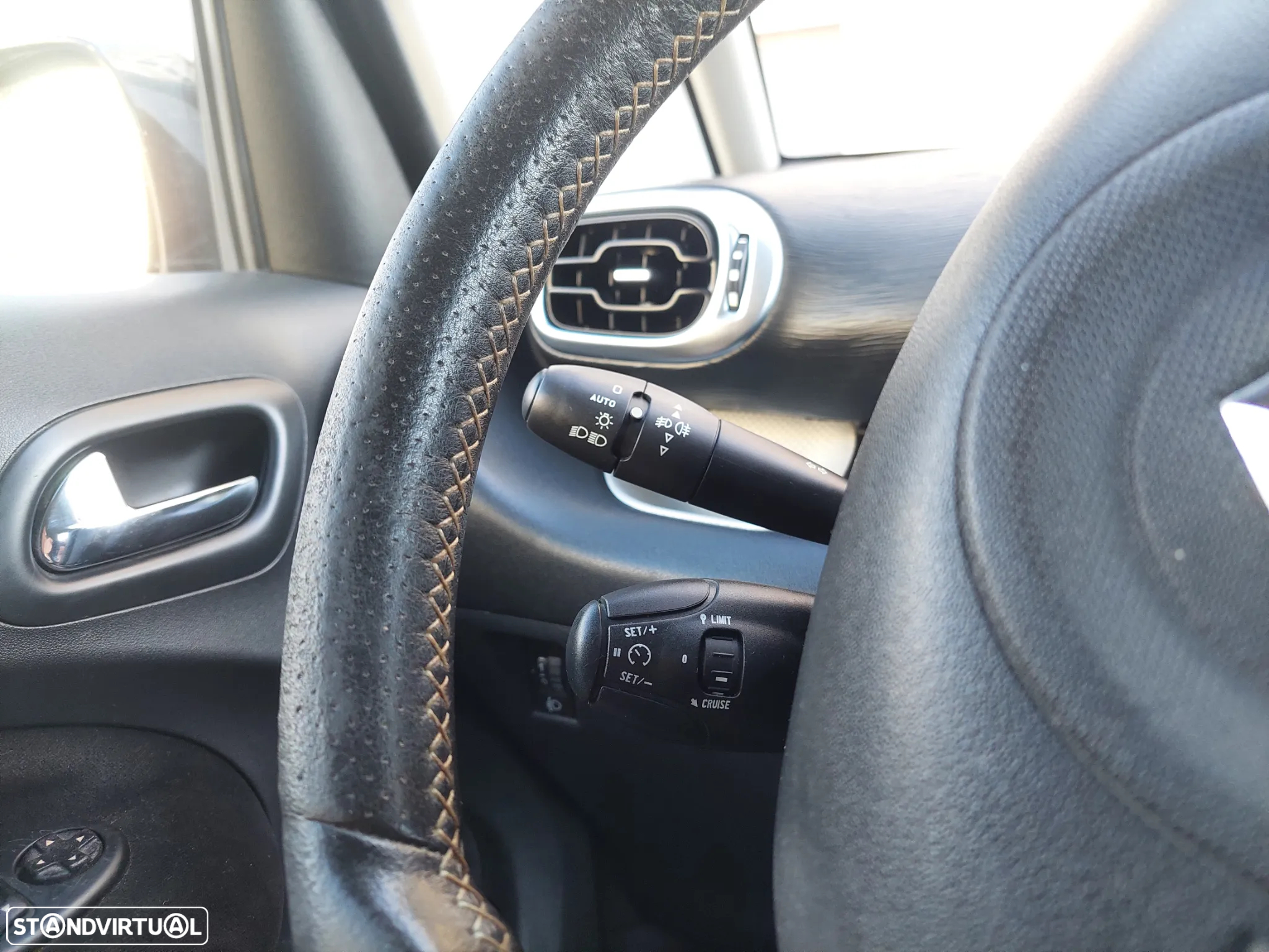 Citroën C3 Picasso 1.6 HDi Exclusive Airdream - 14