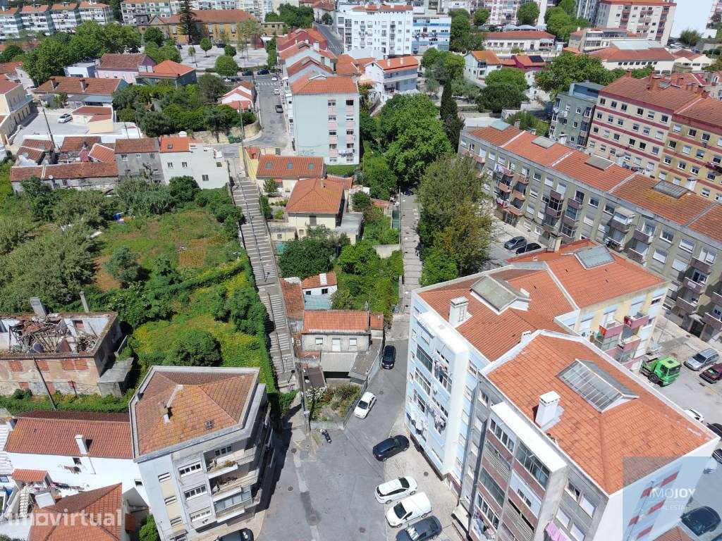 Terreno de dois lotes contíguos com Moradias em ruínas em Agualva -... - Grande imagem: 2/34