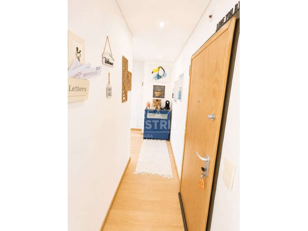 Apartamento T2 no Barreiro com transportes à porta - Grande imagem: 2/22