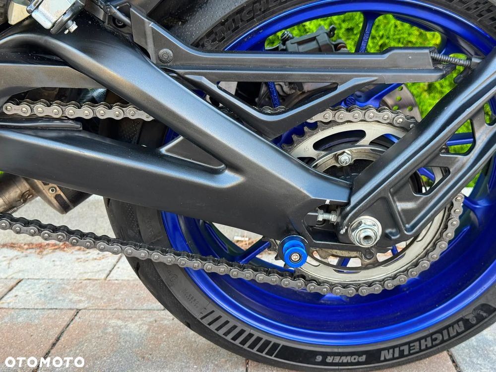 Yamaha MT - 16