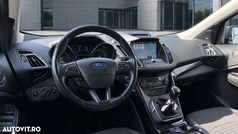 Ford Kuga 2.0 TDCi 4WD Titanium - 13