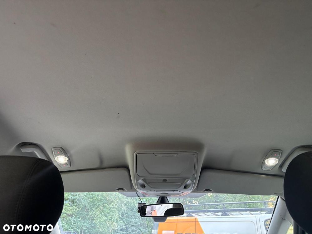 Ford S-Max 2.0 TDCi DPF Titanium - 19