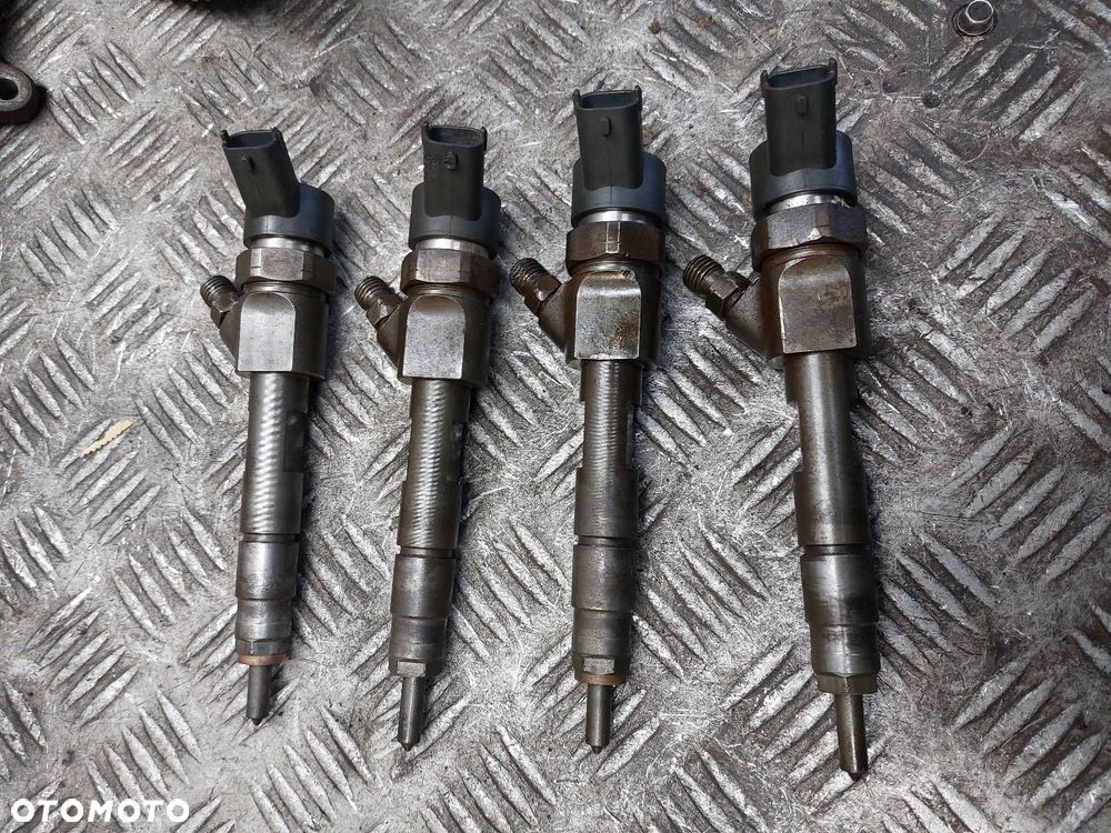 POMPA WTRYSKOWA + WTRYSKIWACZE LAGUNA II 1.9 DCI 8200055072 8200100272 - 5