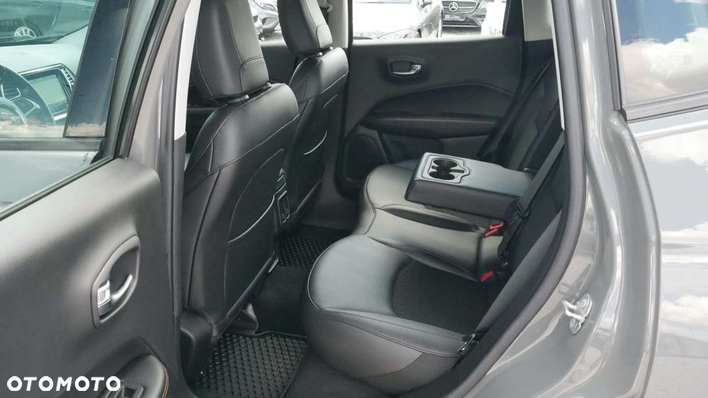 Jeep Compass - 20