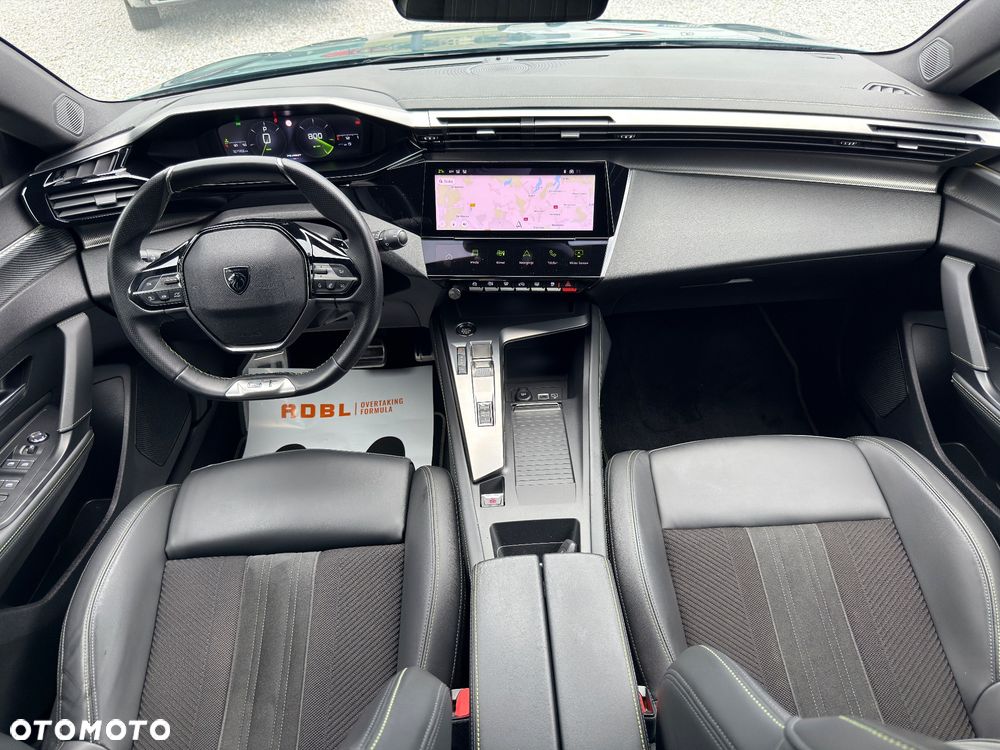 Peugeot 308 BlueHDi 130 EAT8 GT EXCLUSIVE - 25