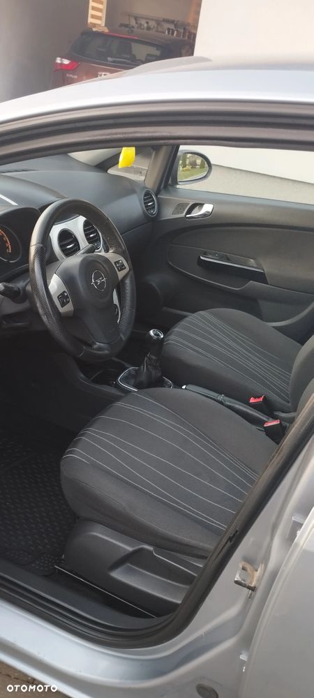Opel Corsa - 9