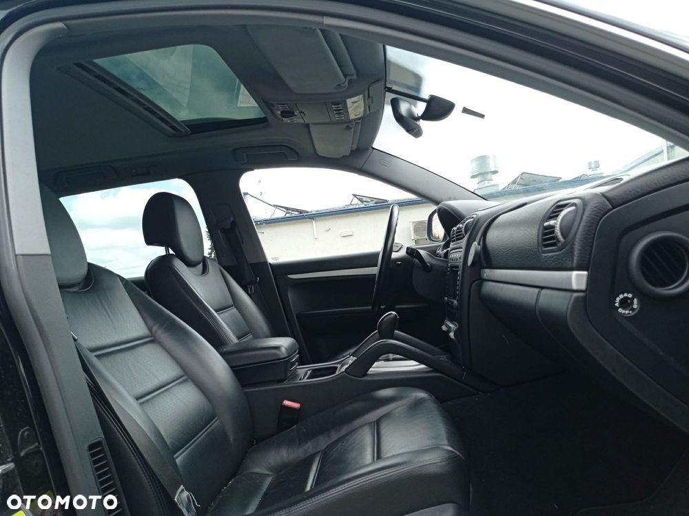 Porsche Cayenne - 12