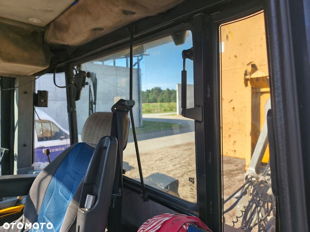 JCB Fastrac 3185 4X4 - 21