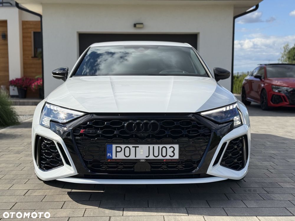 Audi RS3 Limousine TFSI Quattro S tronic - 2