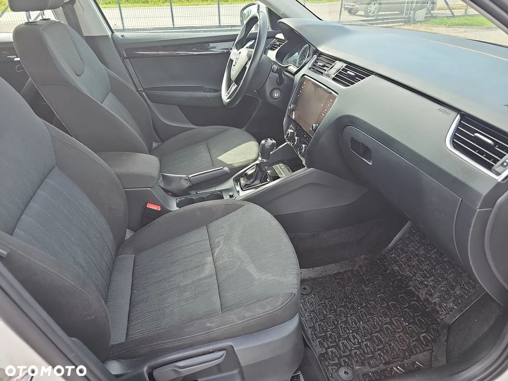 Skoda Octavia 2.0 TDI Style DSG - 21