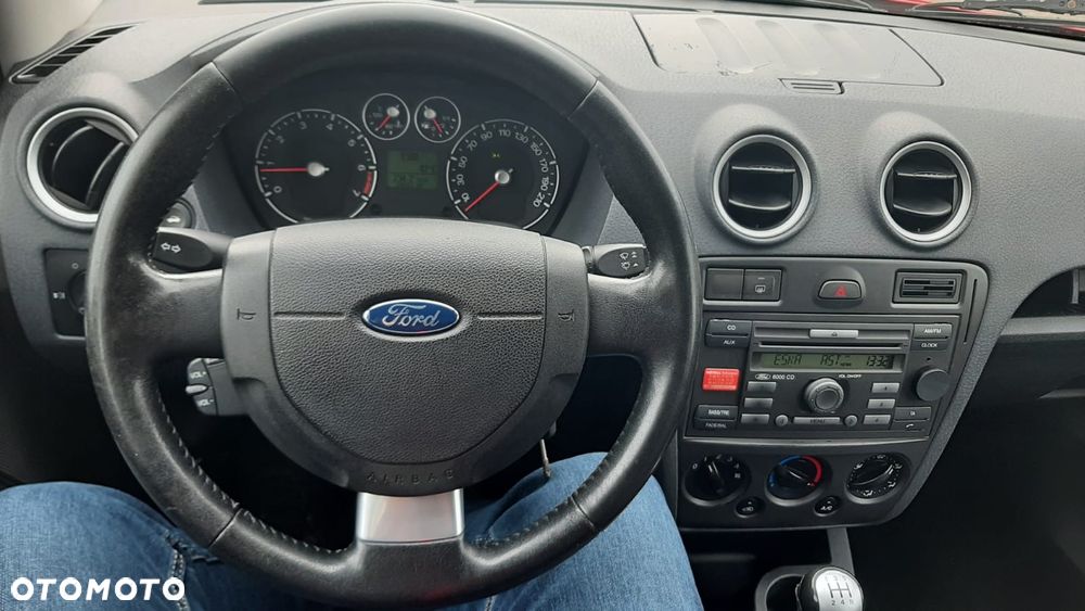 Ford Fusion 1.4 + - 10