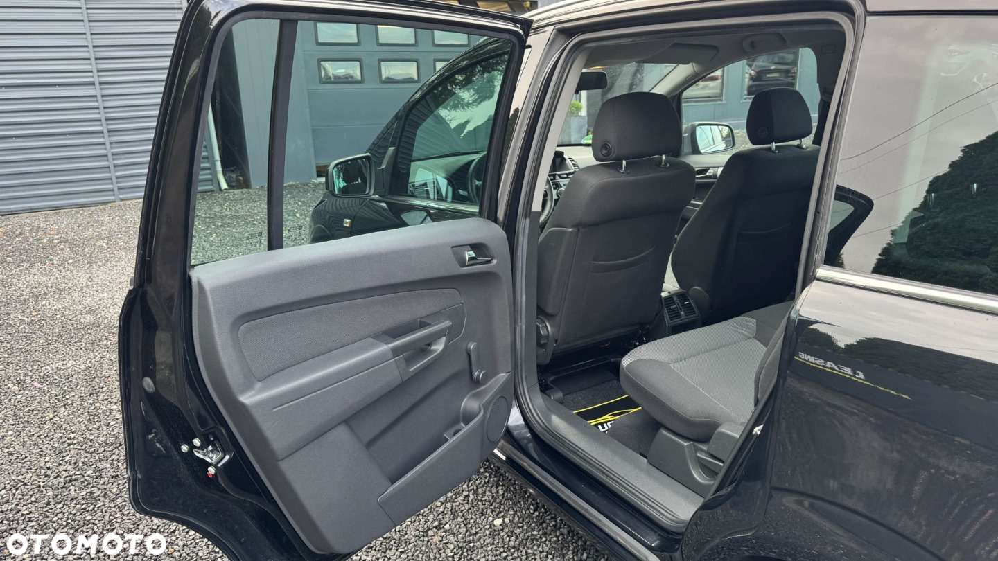 Opel Zafira - 24
