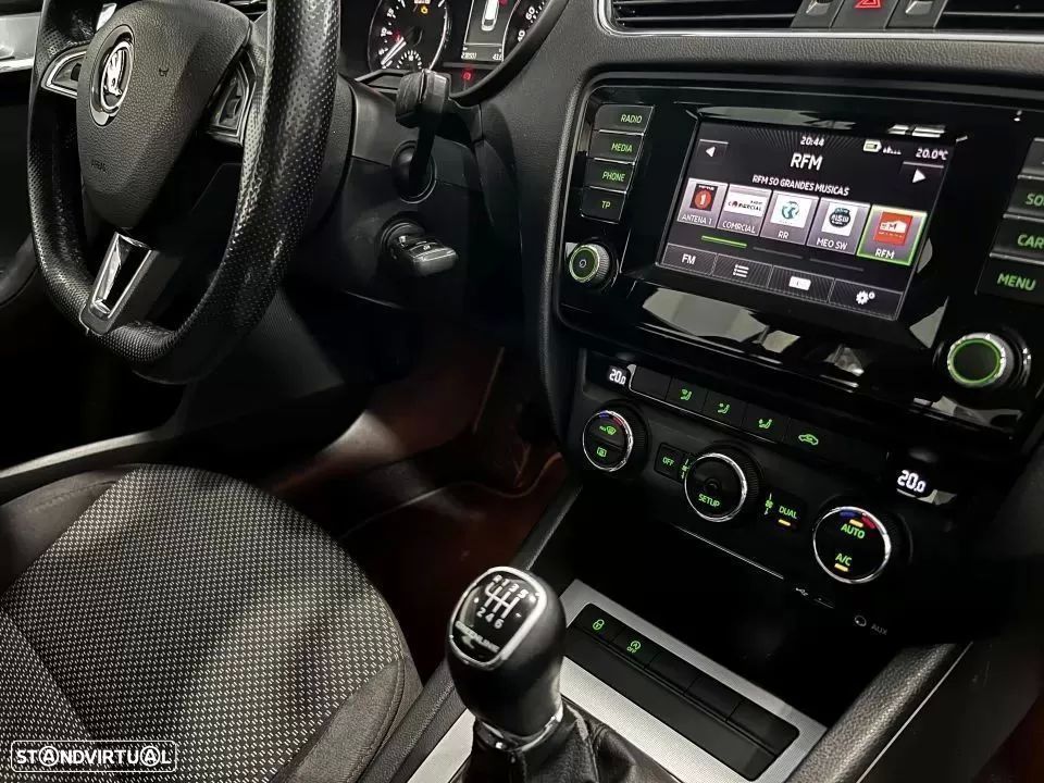 Skoda Octavia Break - 17