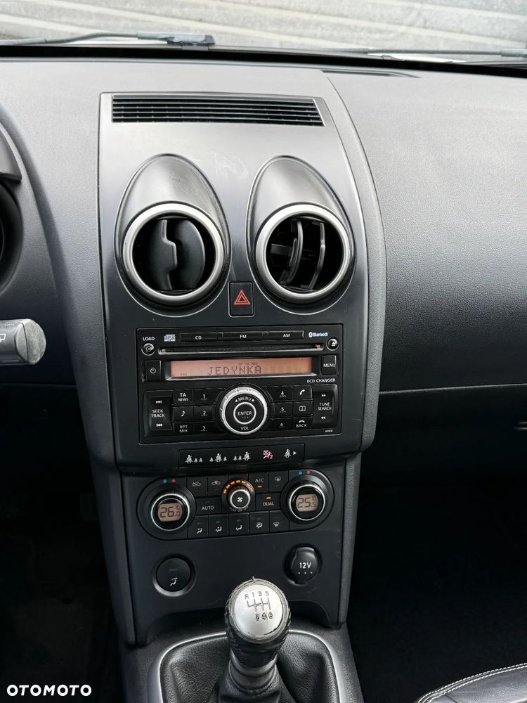 Nissan Qashqai 2.0 dCi 4x4 Tekna Premium - 39