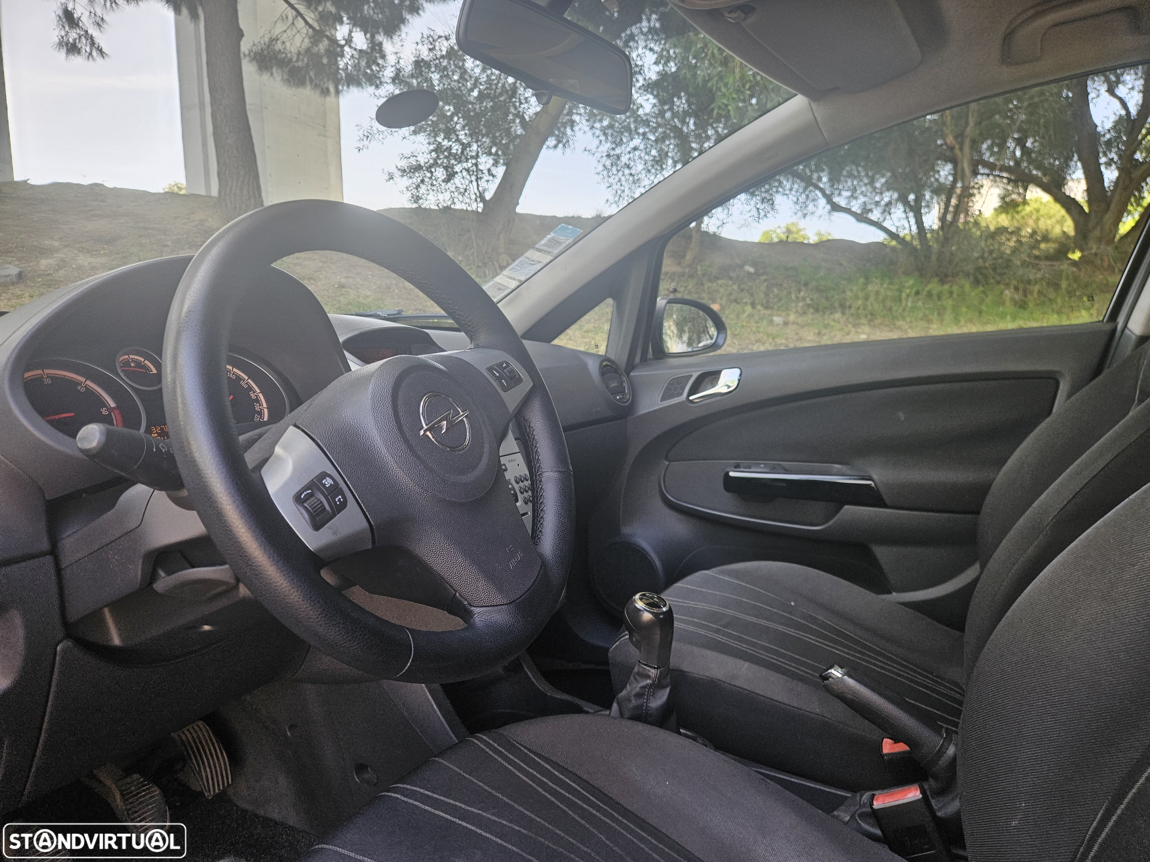 Opel Corsa 1.3 CDTi Enjoy EcoFLEX - 19