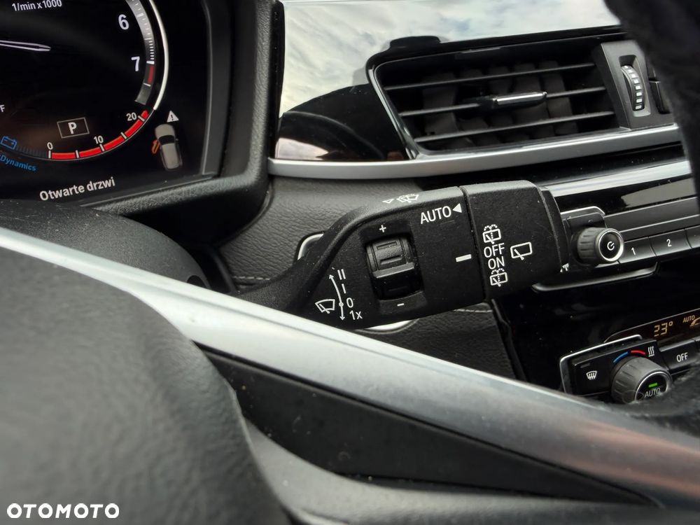 BMW X1 sDrive18i Sport Line - 27