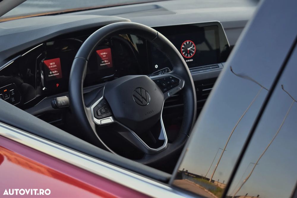 Volkswagen Golf 1.5 eTSI ACT DSG MHEV Style - 9