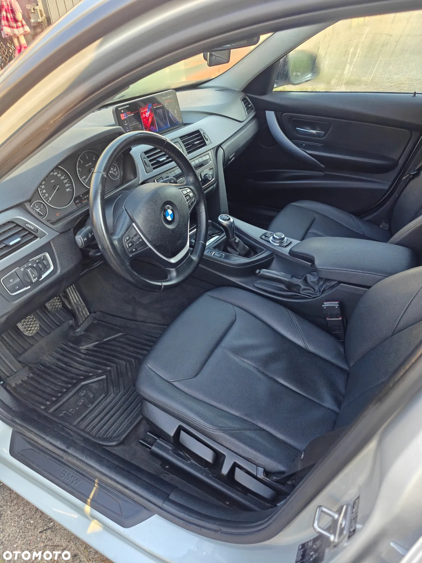 BMW Seria 3 316d - 14
