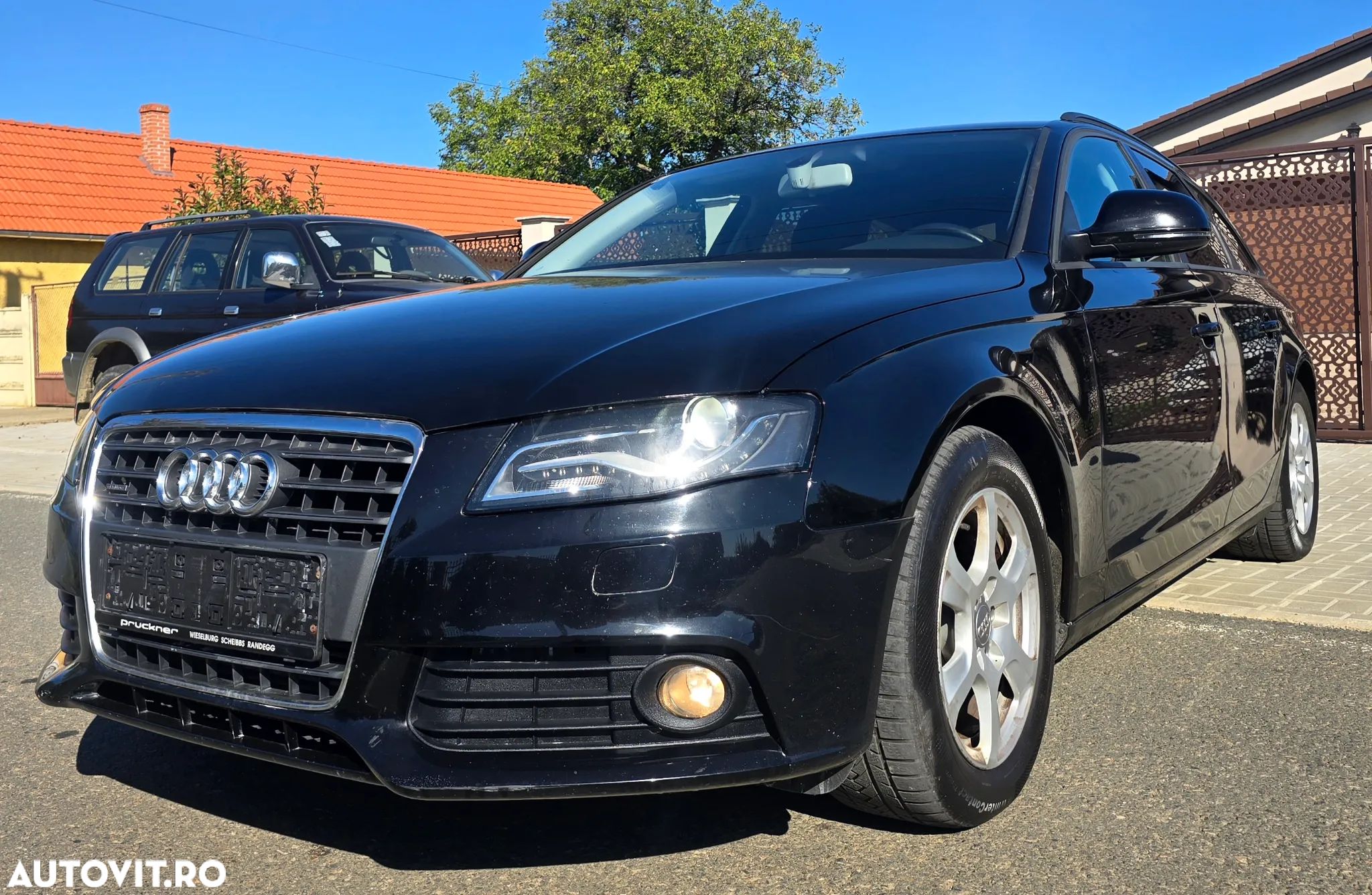 Audi A4 Avant 2.0 TDI DPF quattro - 1