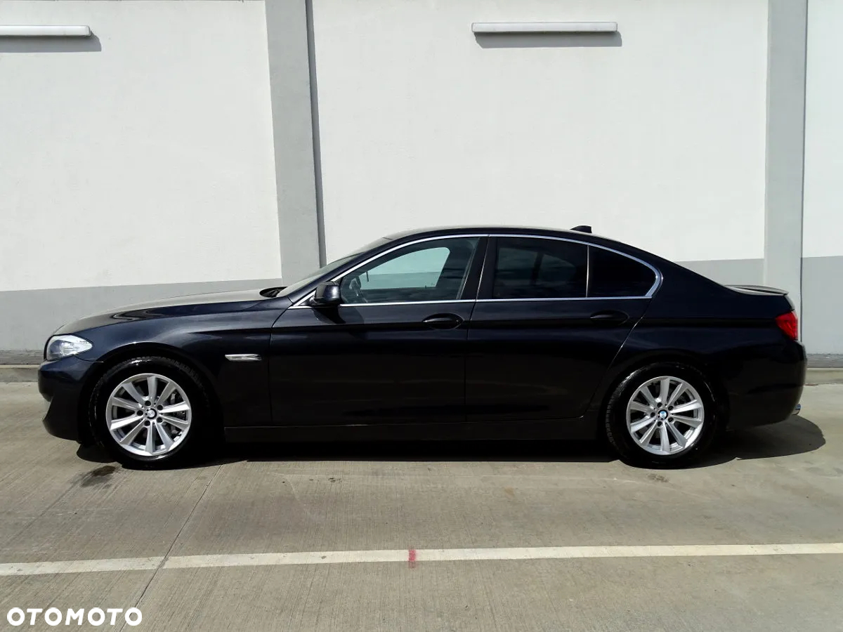 BMW Seria 5 525d - 5