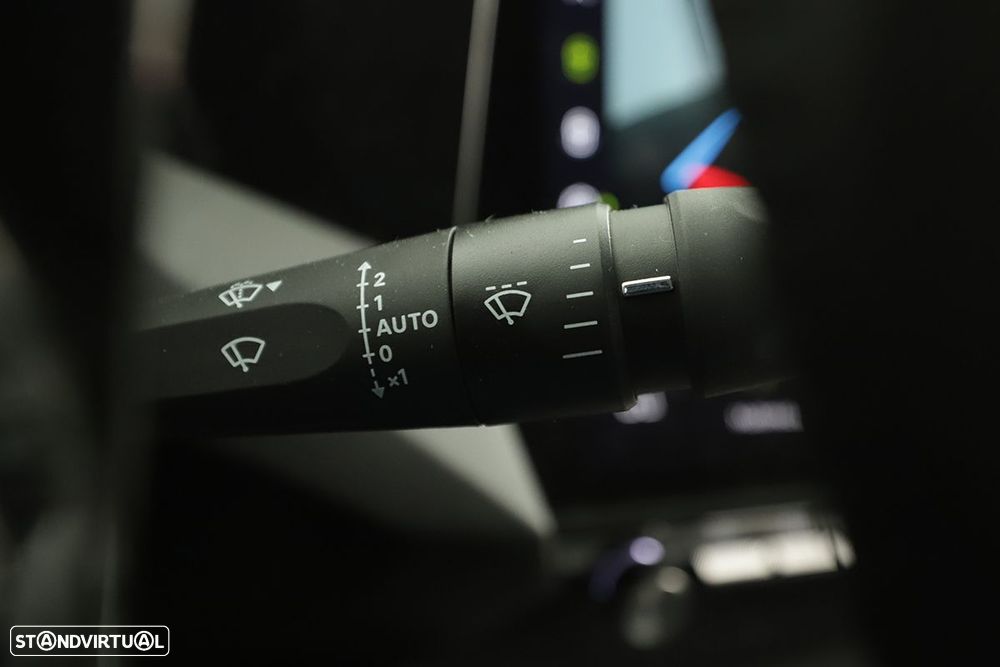 Peugeot 408 1.6 Hybrid Allure e-EAT8 - 18
