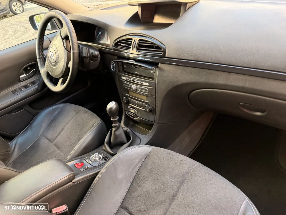 Renault Laguna Break 1.9 dCi Dynamique Luxe - 15