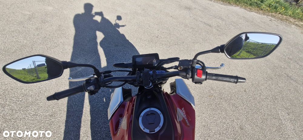 Honda CB - 4