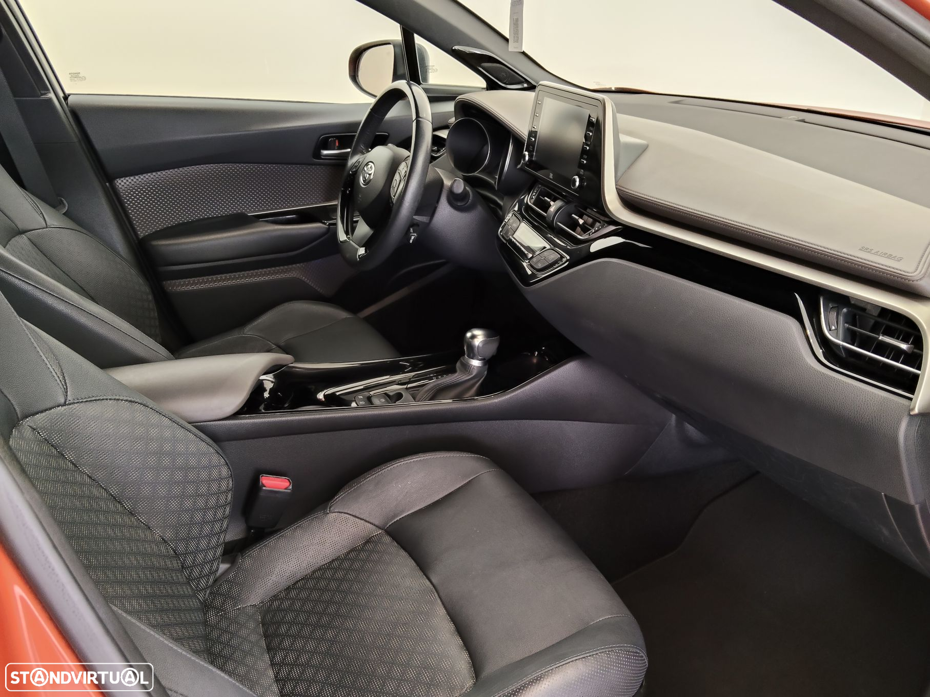 Toyota C-HR 2.0 Hybrid Premier Edition - 6