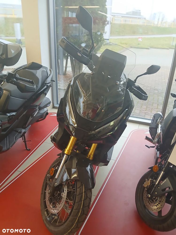 Honda X-ADV - 2