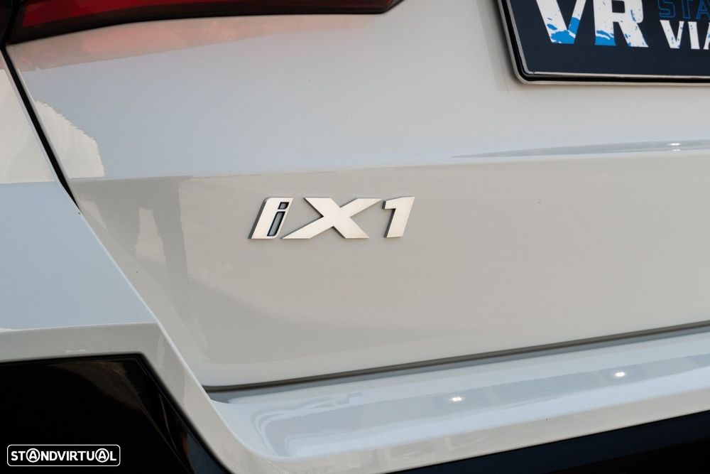 BMW iX1 xDrive30 Pack Desportivo M - 38