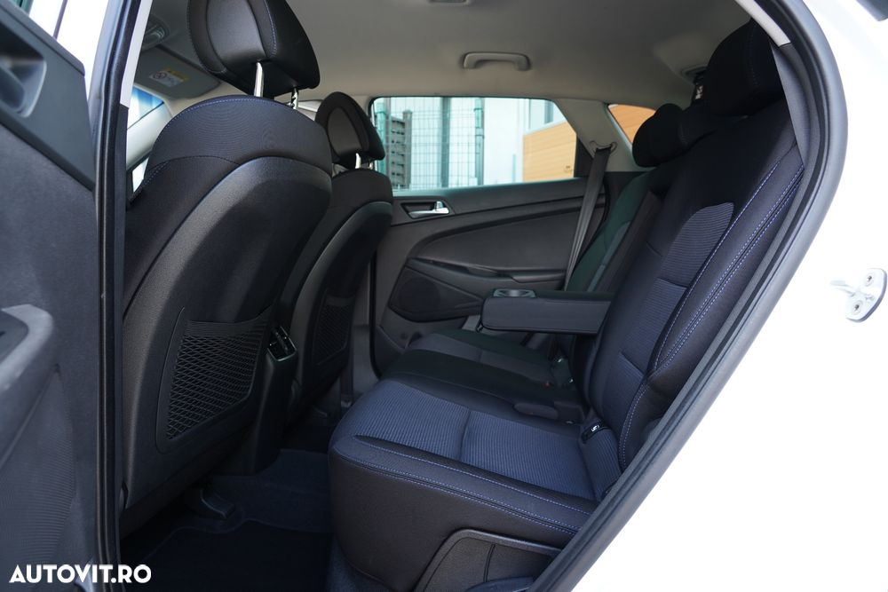 Hyundai Tucson 2.0 CRDI 4WD Automatik Premium - 27