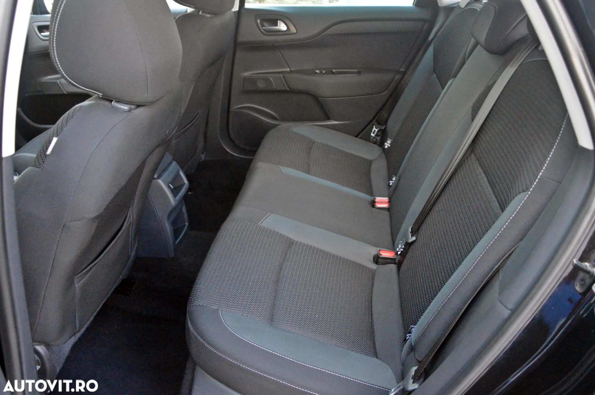 Citroën C4 BlueHDi S&S EAT Feel - 6