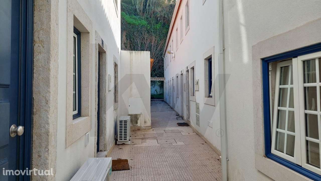 Apartamento T0 remodelado no Condomínio Pátio das Padeiras - Estrela - Grande imagem: 4/18