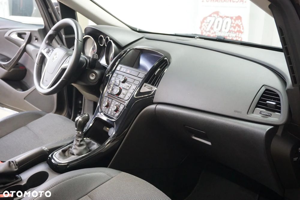Opel Astra 1.4 Turbo Cosmo - 24