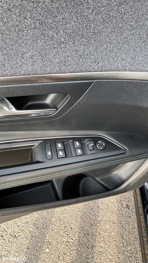 Peugeot 3008 1.2 PureTech Allure Pack S&S EAT8 - 12