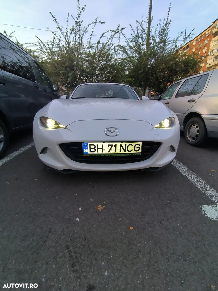 Mazda MX-5 RF SKYACTIV-G 131 Exclusive-Line - 3