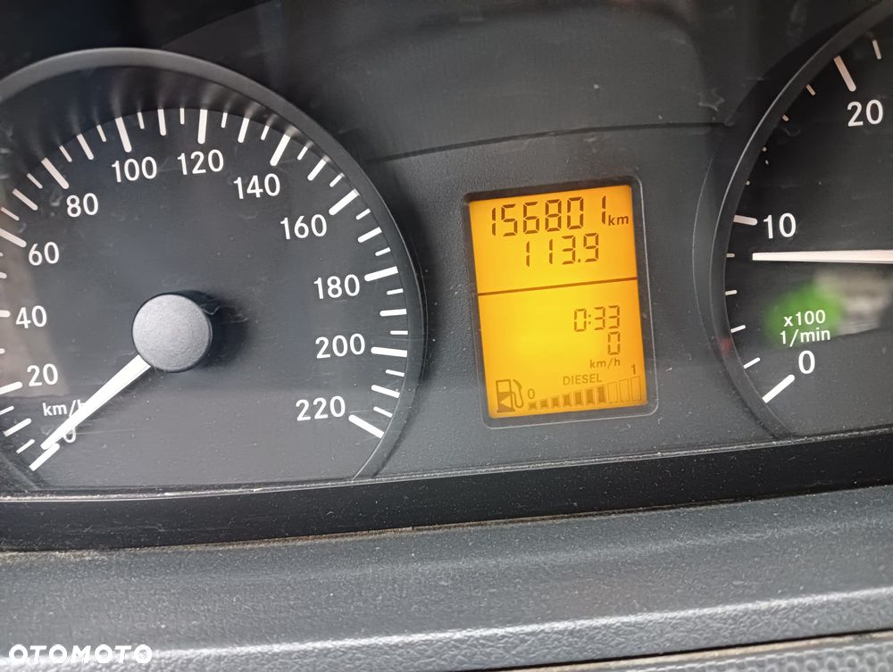 Mercedes-Benz VITO - 18
