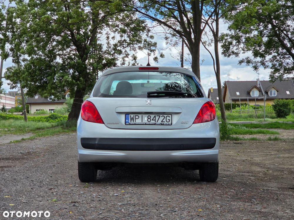 Peugeot 207 1.4 16V Trendy - 5
