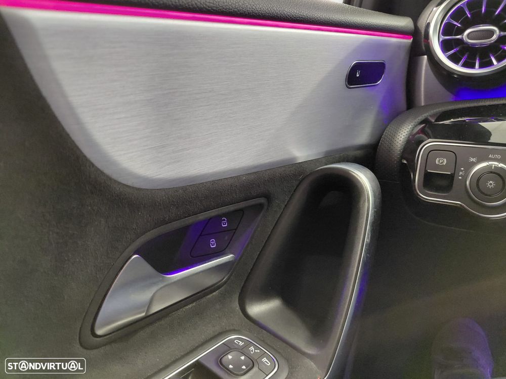 Mercedes-Benz A 180 d AMG Line Aut. - 37