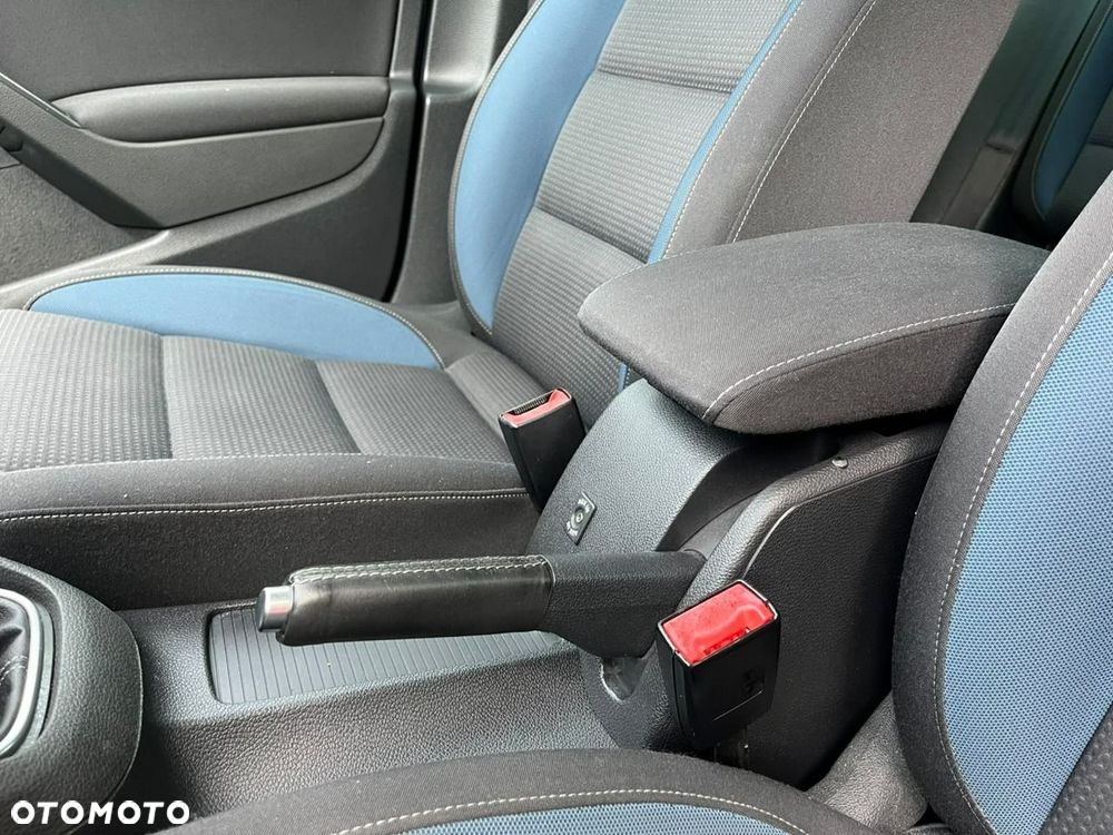 Volkswagen Golf - 15