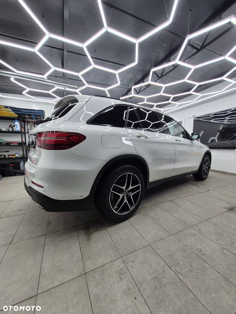 Mercedes-Benz GLC - 4